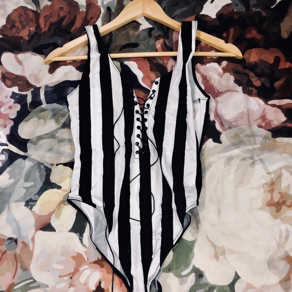 Bodysuit - Picture 2 of 3